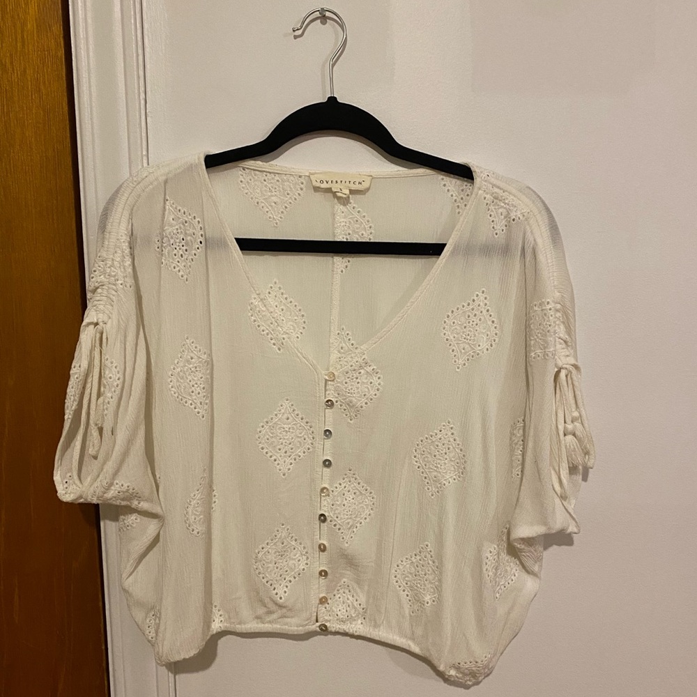 White tee with details
